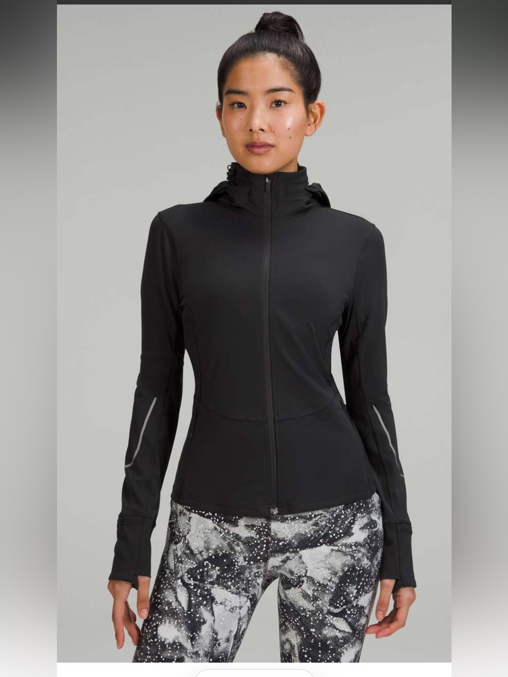 Lululemon Nulux Reflective Running Jacket
Black sz 4